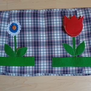 Zsebes játék fa pillangóval és virágokkal - baba - mama - baba játékok - textilkönyv & babakönyv - Meska.hu