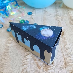 Csillagközi papírtorta szelet, Ovis torta, Otthon & Életmód, Papír, írószer, Ajándékozás kellékei, Papírtorta, Papírművészet, MESKA