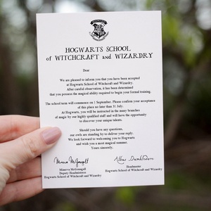 Névre szóló angol nyelvű Hogwarts levél (Harry Potterből Roxfort), Játék & Sport, Motivációs jutalomtábla, Fotó, grafika, rajz, illusztráció, Papírművészet, MESKA