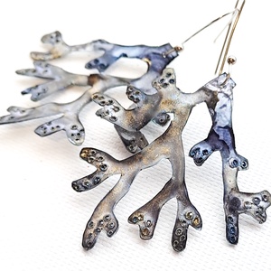 Korallág fülbevaló - fenntartható ékszer - ékszer - fülbevaló - lógó fülbevaló - Meska.hu