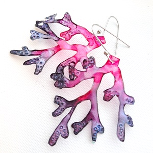 Korallág fülbevaló - fenntartható ékszer - ékszer - fülbevaló - lógó fülbevaló - Meska.hu