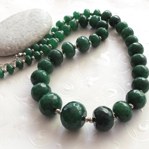 Smaragdzöld... jáde nyaklánc -  - Meska.hu