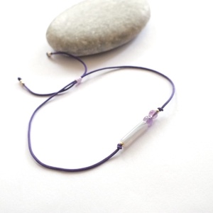 Pont, pont, vesszőcske... kalcedon, ametiszt, fluorit zsinóros - csúszócsomós karkötő - ékszer - karkötő - gyöngyös karkötő - Meska.hu