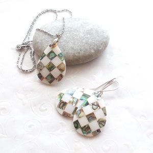 Intarziás gyöngyház - pávakagyló csepp nyaklánc és fülbevaló szett - ékszer - ékszerszett - Meska.hu