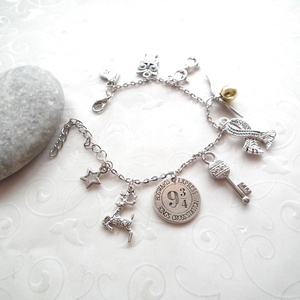 Harry Potter karkötő - ékszer - karkötő - charm karkötő - Meska.hu