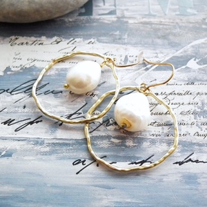 Golden Pearl ... barokk gyöngyös arany fülbevaló  - ékszer - fülbevaló - karika fülbevaló - Meska.hu