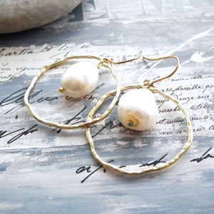 Golden Pearl ... barokk gyöngyös arany fülbevaló  - ékszer - fülbevaló - karika fülbevaló - Meska.hu