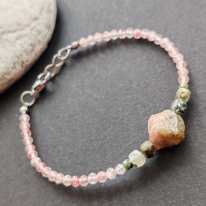 Eperkvarc - turmalin - prehnit karkötő  - ékszer - karkötő - gyöngyös karkötő - Meska.hu