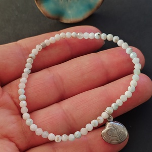 Mini larimar gumis karkötő - Meska.hu