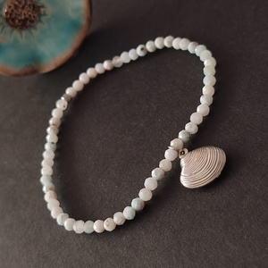 Mini larimar gumis karkötő - ékszer - karkötő - gyöngyös karkötő - Meska.hu
