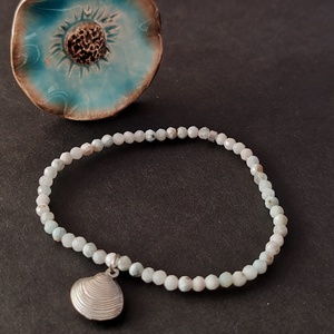 Mini larimar gumis karkötő - ékszer - karkötő - gyöngyös karkötő - Meska.hu