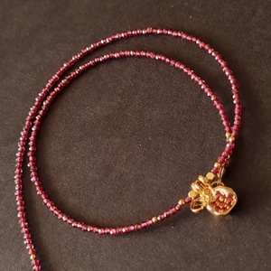 Minidesign... gránátalma - nemesacél nyaklánc   - ékszer - nyaklánc - gyöngyös nyaklánc - Meska.hu