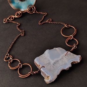 Kalcedon vörösréz nyaklánc , Ékszer, Nyaklánc, Gyöngyös nyaklánc, Ékszerkészítés, Fémmegmunkálás, MESKA