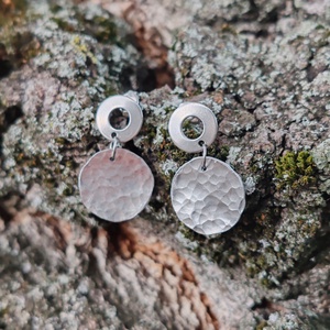 Acél - alumínium bedugós fülbevaló  - ékszer - fülbevaló - lógó fülbevaló - Meska.hu