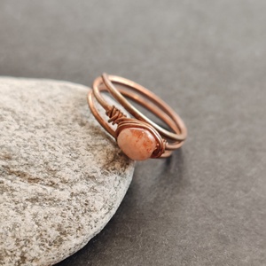 Napkő vörösréz gyűrű  - ékszer - gyűrű - fonódó gyűrű - Meska.hu