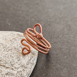 Vörösréz gyűrű  - ékszer - gyűrű - fonódó gyűrű - Meska.hu