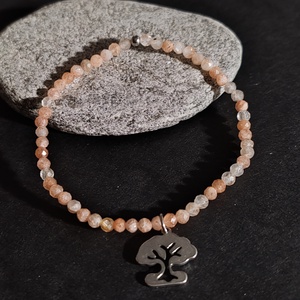 Barack holdkő karkötő - ékszer - karkötő - gyöngyös karkötő - Meska.hu