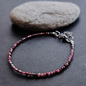 Minidesign... rubin karkötő, Ékszer, Karkötő, Gyöngyös karkötő, Ékszerkészítés, MESKA