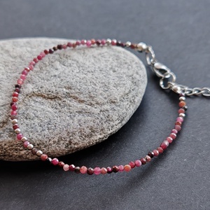 Minidesign... rubin karkötő - ékszer - karkötő - gyöngyös karkötő - Meska.hu