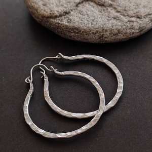 Karika fülbevaló  - ékszer - fülbevaló - lógó fülbevaló - Meska.hu