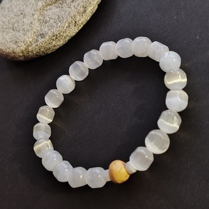 Illatos karkötő... szelenit - palo santo - Meska.hu