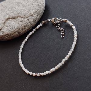 Minidesign... szivárvány holdkő karkötő  - Meska.hu