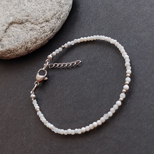 Minidesign... szivárvány holdkő karkötő  - ékszer - karkötő - gyöngyös karkötő - Meska.hu