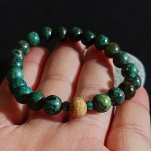 Illatos karkötő... afrikai türkiz - palo santo - ékszer - karkötő - gyöngyös karkötő - Meska.hu