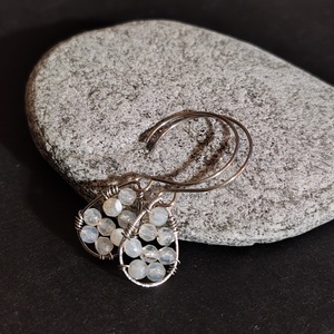 Apró achát fülbevaló  - ékszer - fülbevaló - lógó fülbevaló - Meska.hu