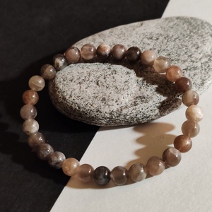 Fekete holdkő karkötő - ékszer - karkötő - gyöngyös karkötő - Meska.hu