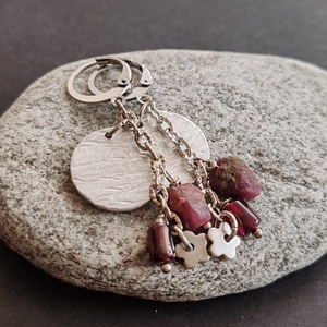 Nyers rubin - gránát fülbevaló  - ékszer - fülbevaló - lógó fülbevaló - Meska.hu