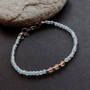 Minidesign... akvamarin - napkő karkötő - ékszer - karkötő - gyöngyös karkötő - Meska.hu