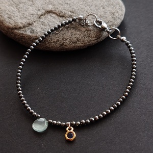 Minidesign... kalcedon - hematit karkötő - Meska.hu