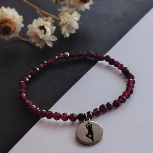 Gránát karkötő - ékszer - karkötő - gyöngyös karkötő - Meska.hu