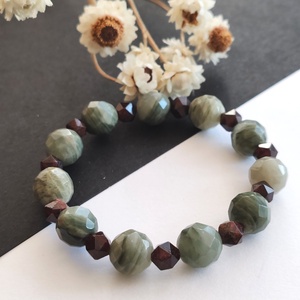 Szerpentin kvarc - gránát karkötő  - ékszer - karkötő - ásványkarkötő - Meska.hu