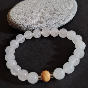 Illatos karkötő... tejkvarc - palo santo - ékszer - karkötő - gyöngyös karkötő - Meska.hu