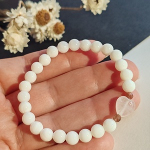 Kagylógyöngy - rubellit - rózsakvarc karkötő  - ékszer - karkötő - gyöngyös karkötő - Meska.hu