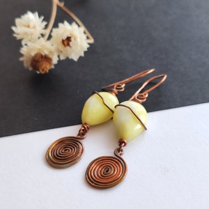 Jáde - vörösréz fülbevaló  - ékszer - fülbevaló - lógó fülbevaló - Meska.hu