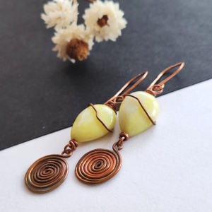 Jáde - vörösréz fülbevaló  - ékszer - fülbevaló - lógó fülbevaló - Meska.hu