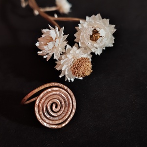 Csigás vörösréz gyűrű  - ékszer - gyűrű - fonódó gyűrű - Meska.hu