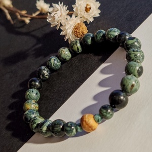 Illatos karkötő... kambaba jáspis - palo santo - Meska.hu