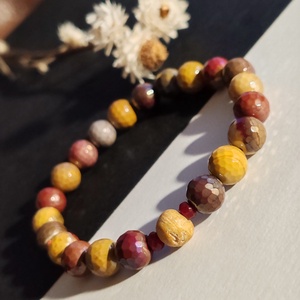 Illatos karkötő... aurás mokait jáspis - palo santo - ékszer - karkötő - gyöngyös karkötő - Meska.hu