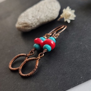 Korall - türkinit réz fülbevaló  - ékszer - fülbevaló - lógó fülbevaló - Meska.hu