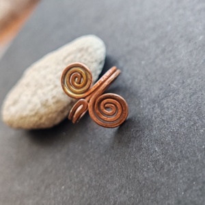Csigás vörösréz gyűrű  - ékszer - gyűrű - fonódó gyűrű - Meska.hu