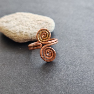 Csigás vörösréz gyűrű  - ékszer - gyűrű - fonódó gyűrű - Meska.hu