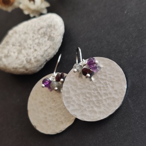 Alumínium korong - ásvány fülbevaló  - ékszer - fülbevaló - lógó fülbevaló - Meska.hu