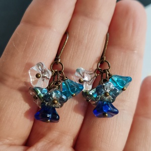 Apró virágok fülbevaló  - ékszer - fülbevaló - lógó fülbevaló - Meska.hu