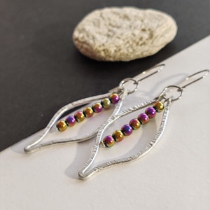 Szivárvány... leves alumínium fülbevaló  - ékszer - fülbevaló - lógó fülbevaló - Meska.hu