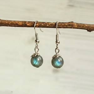 Simplicity - Labradorit fülbevaló 8 mm, Ékszer, Fülbevaló, Lógó fülbevaló, Ékszerkészítés, MESKA