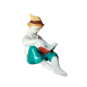 Hollóházi vintage porcelán, Mid century porcelán fiú szobor, vintage porcelán dekoráció, Hollóházi porcelán,   - művészet - szobor - kerámia - Meska.hu